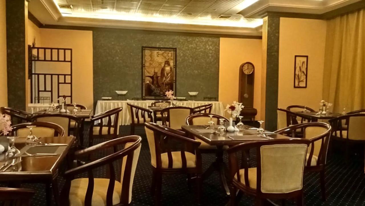 Aliqbal Hotel 알크호바르 외부 사진