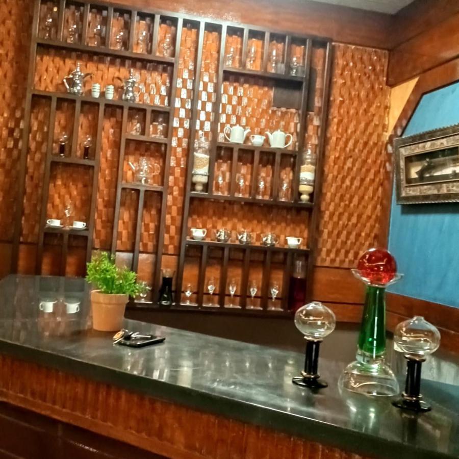 Aliqbal Hotel 알크호바르 외부 사진