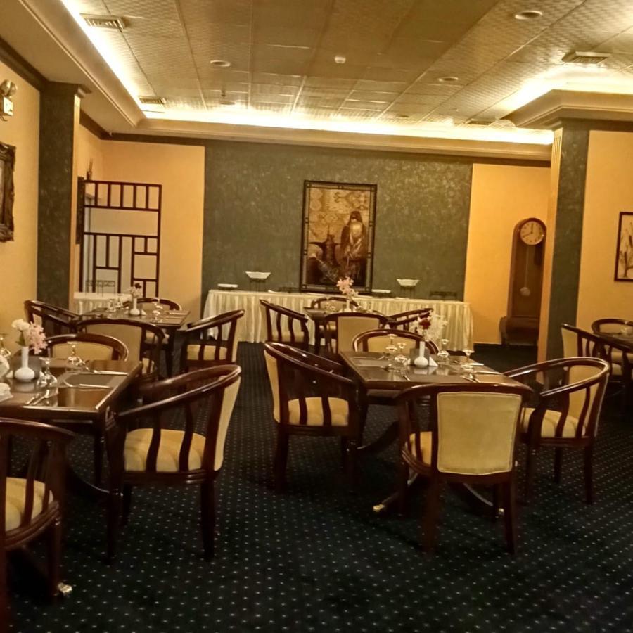 Aliqbal Hotel 알크호바르 외부 사진