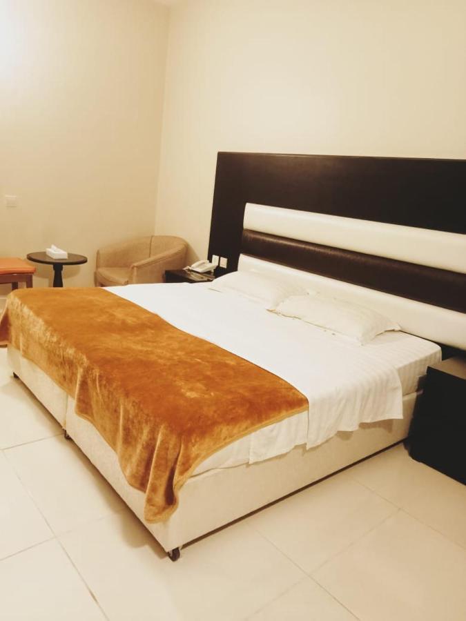 Aliqbal Hotel 알크호바르 외부 사진